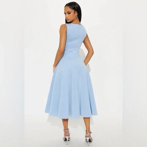 Sweet Sunday Pleated Midi Dress - Picture 3 of 3